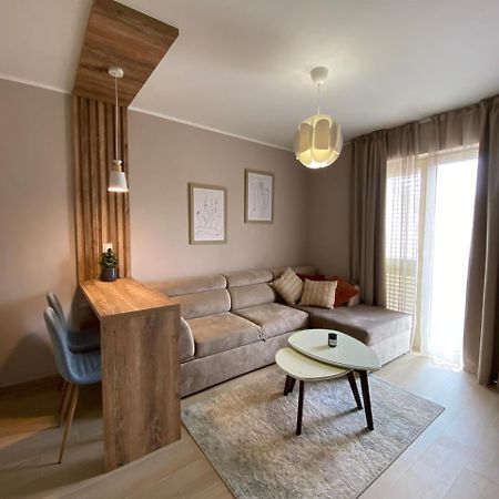 Apartman Tara Tivat Eksteriør billede